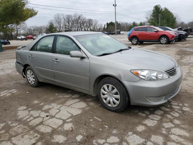 4T1BE32K55U532298 - 2005 TOYOTA CAMRY LE GRAY photo 4