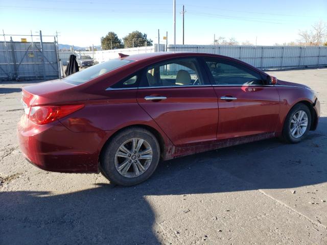 5NPEB4ACXDH664539 - 2013 HYUNDAI SONATA GLS RED photo 3