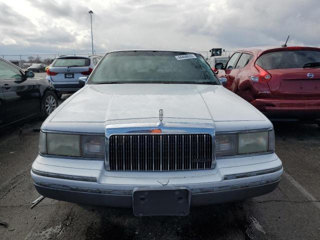 1LNLM82W0PY636619 - 1993 LINCOLN TOWN CAR SIGNATURE WHITE photo 5