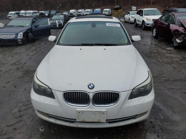 WBANV93558C131175 - 2008 BMW 535 XI WHITE photo 5