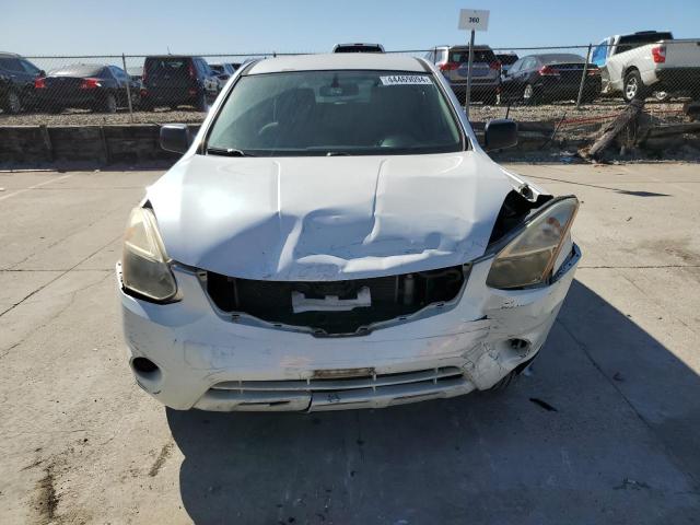 JN8AS5MT0BW171965 - 2011 NISSAN ROGUE S WHITE photo 5