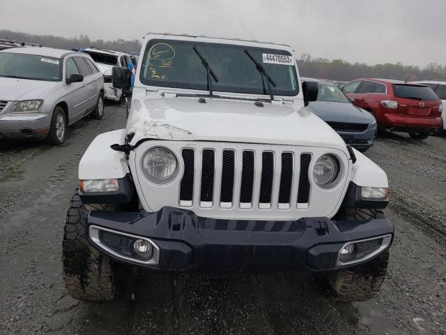 1C4HJXEG3JW206894 - 2018 JEEP WRANGLER U SAHARA WHITE photo 5
