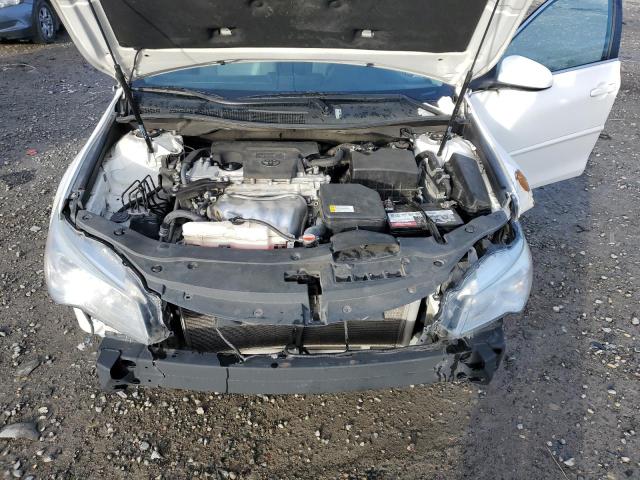 4T4BF1FK0GR579923 - 2016 TOYOTA CAMRY LE WHITE photo 11