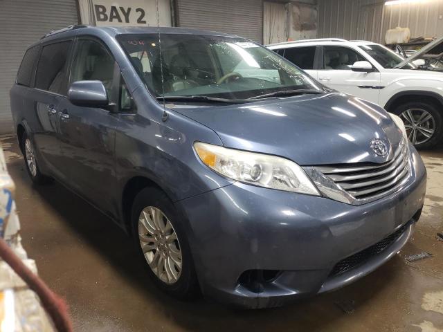 5TDYK3DC5DS321361 - 2013 TOYOTA SIENNA XLE BLUE photo 4