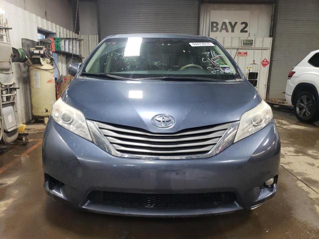 5TDYK3DC5DS321361 - 2013 TOYOTA SIENNA XLE BLUE photo 5