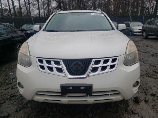 JN8AS5MV8DW108892 - 2013 NISSAN ROGUE S WHITE photo 5