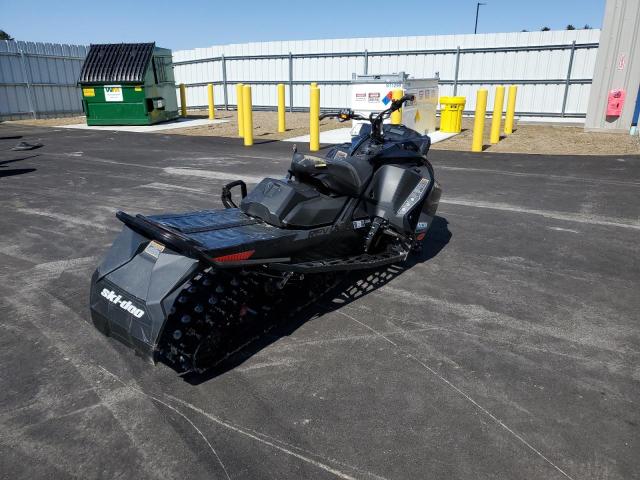 2BPSBXLB4LV000402 - 2020 SKI DOO RENEGADE BLACK photo 4