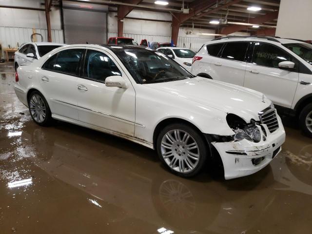 WDBUF87X07B164637 - 2007 MERCEDES-BENZ E 350 4MATIC WHITE photo 4