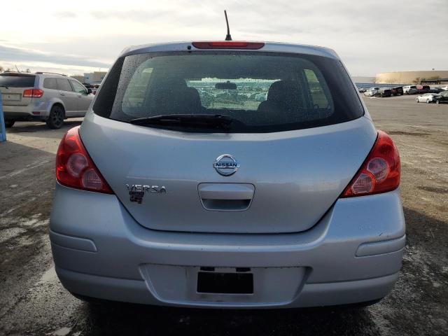 3N1BC1CP2CK272015 - 2012 NISSAN VERSA S SILVER photo 6