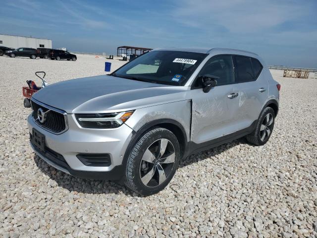 YV4AC2HK0K2100861 - 2019 VOLVO XC40 T4 MOMENTUM SILVER photo 1