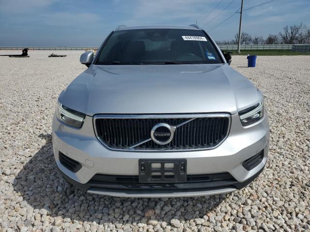 YV4AC2HK0K2100861 - 2019 VOLVO XC40 T4 MOMENTUM SILVER photo 5