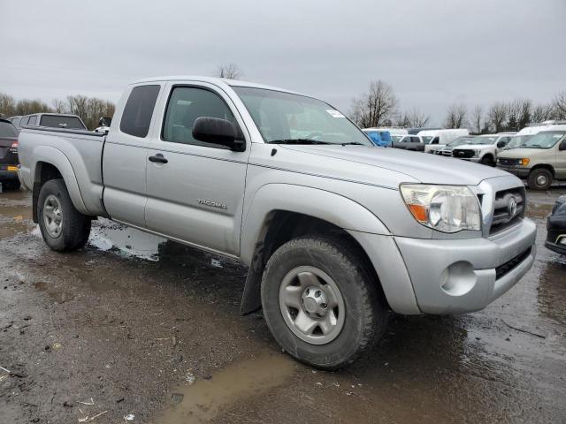 5TETU4GNXAZ703407 - 2010 TOYOTA TACOMA PRERUNNER ACCESS CAB SILVER photo 4