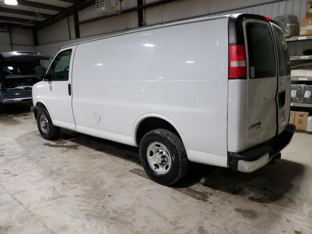 1GCWGFCAXD1104850 - 2013 CHEVROLET EXPRESS G2 WHITE photo 2