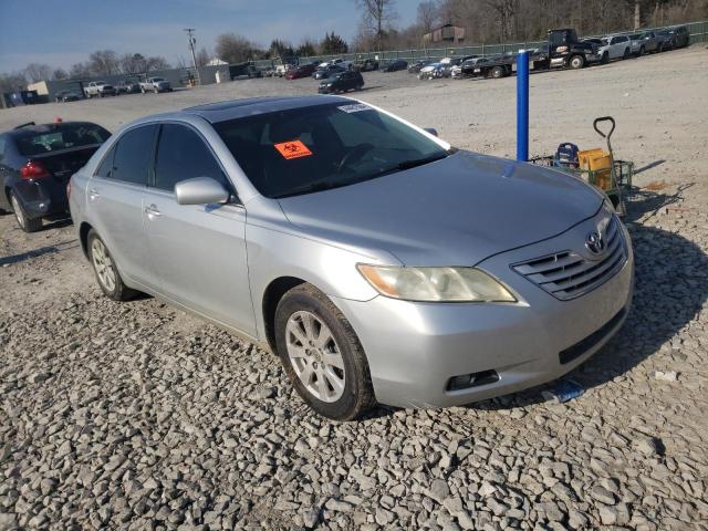 4T1BK46KX8U069135 - 2008 TOYOTA CAMRY LE SILVER photo 4