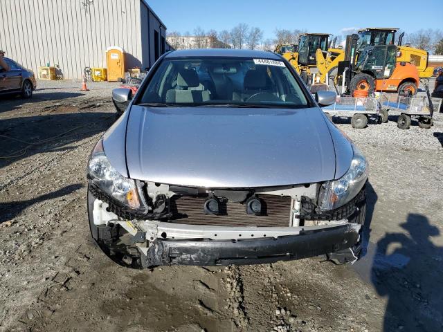 1HGCP2F48AA184423 - 2010 HONDA ACCORD LXP SILVER photo 5