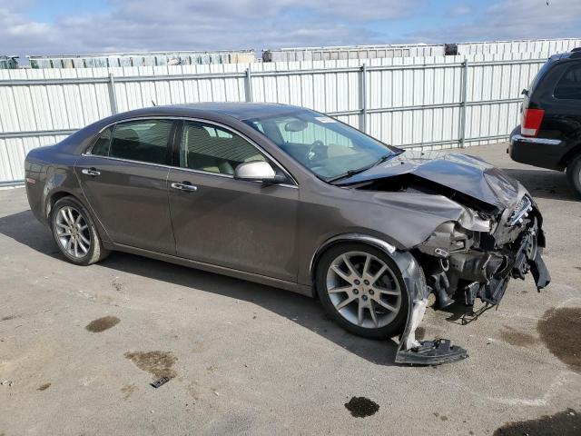 1G1ZE5E17BF220543 - 2011 CHEVROLET MALIBU LTZ ნაცრისფერი ფოტო 4