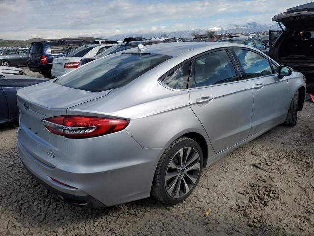 3FA6P0T95KR260967 - 2019 FORD FUSION SE SILVER photo 3