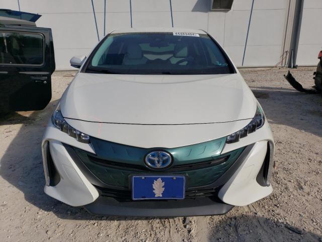 JTDKARFP9H3025746 - 2017 TOYOTA PRIUS PRIM WHITE photo 5