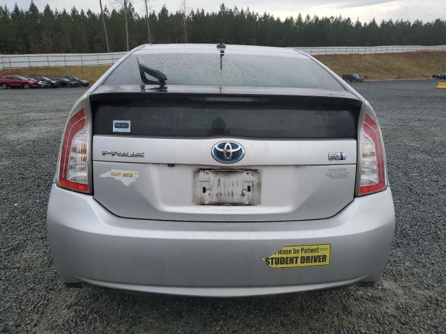 JTDKN3DU0D5638797 - 2013 TOYOTA PRIUS SILVER photo 6