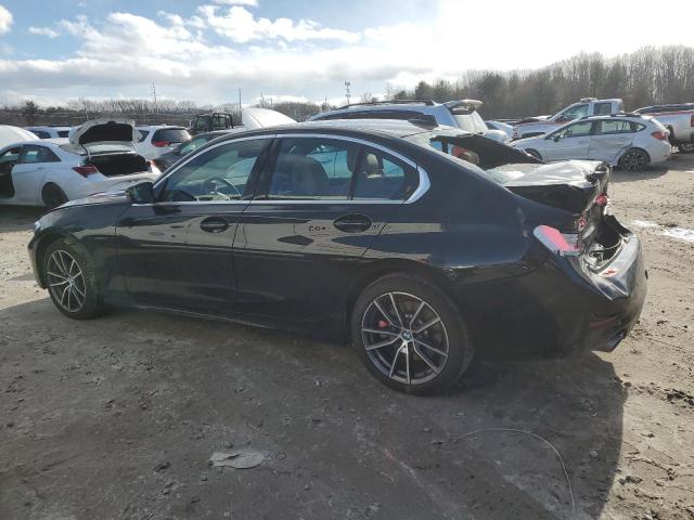 3MW5R7J07L8B18430 - 2020 BMW 330XI BLACK photo 2