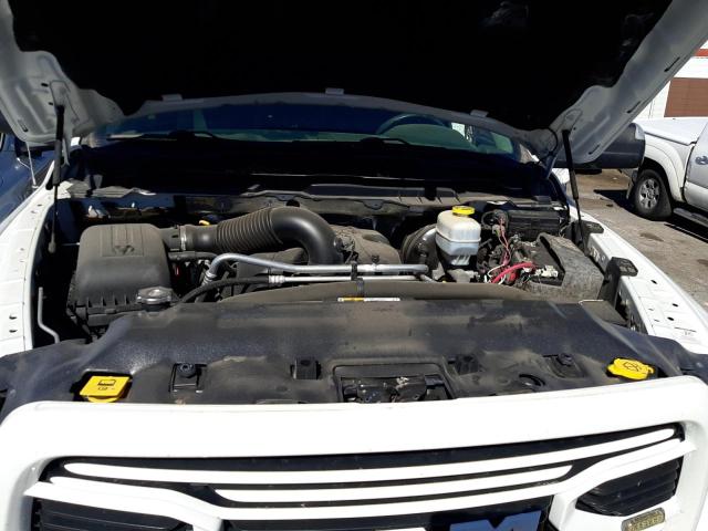 3C6TR5DT9JG328848 - 2018 RAM 2500 SLT WHITE photo 11