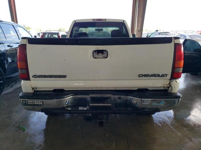 1GCHC24161E333719 - 2001 CHEVROLET SILVERADO C2500 HEAVY DUTY WHITE photo 6