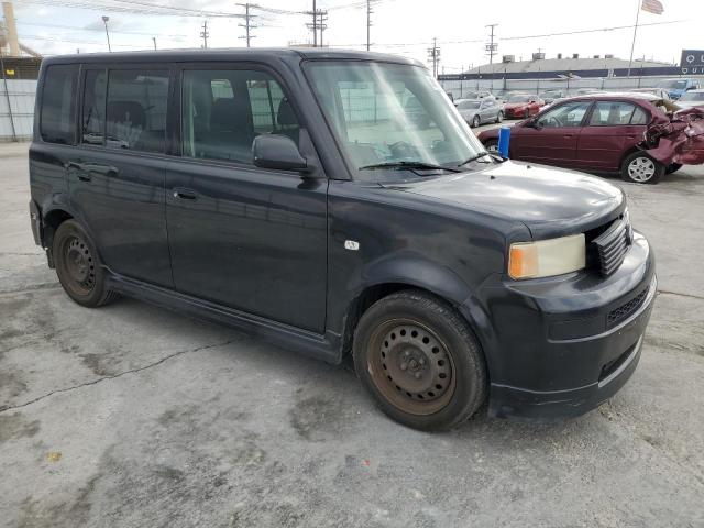 JTLKT324750217591 - 2005 TOYOTA SCION XB BLACK photo 4