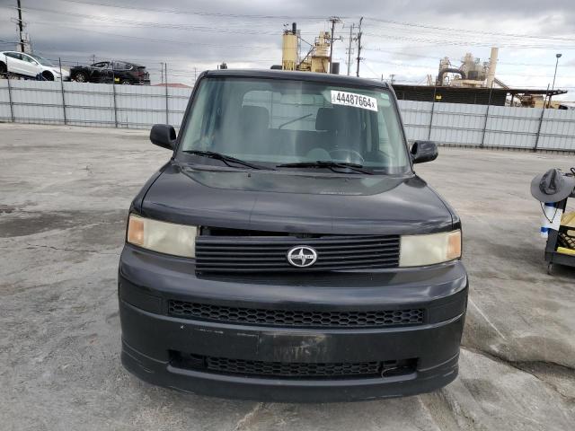 JTLKT324750217591 - 2005 TOYOTA SCION XB BLACK photo 5