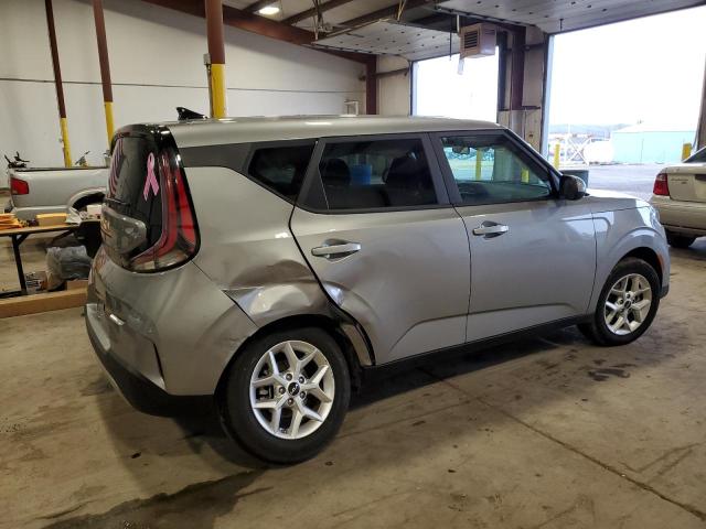 KNDJ23AU4P7188539 - 2023 KIA SOUL LX GRAY photo 3