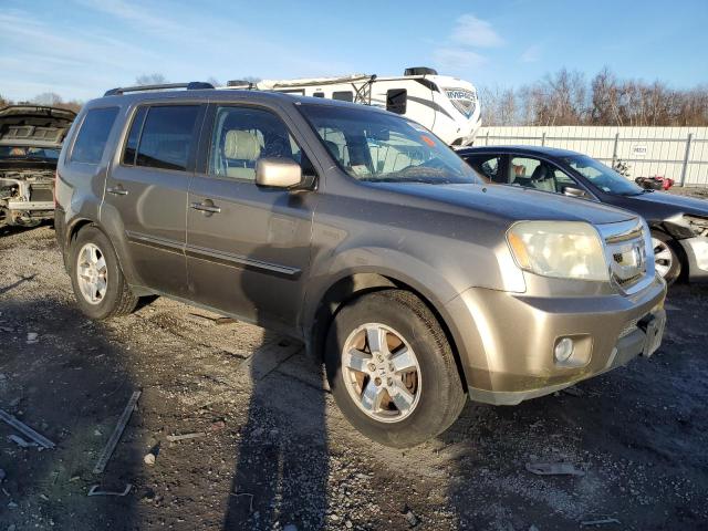 5FNYF4H67AB035817 - 2010 HONDA PILOT EXL GOLD photo 4