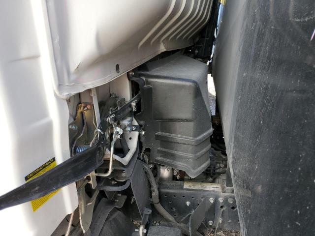 54DCDW1D7PS201345 - 2023 CHEVROLET 4500 WHITE photo 11