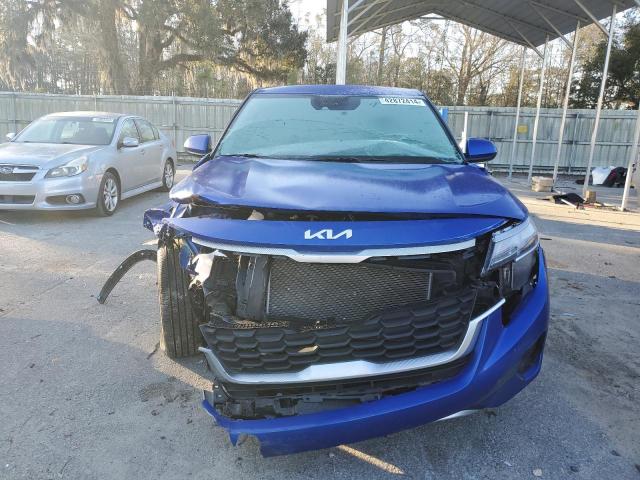 KNDEPCAA9P7456526 - 2023 KIA SELTOS LX BLUE photo 5