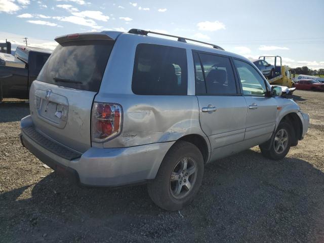 5FNYF28706B018183 - 2006 HONDA PILOT EX SILVER photo 3