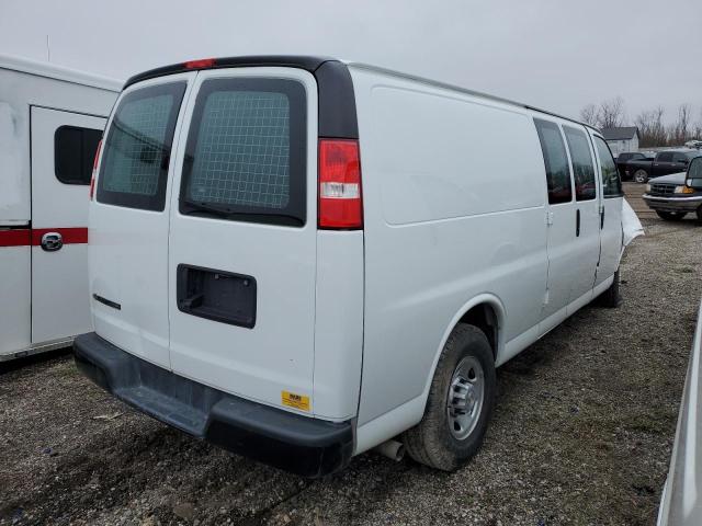 1GCWGBF78M1256375 - 2021 CHEVROLET EXPRESS G2 WHITE photo 3