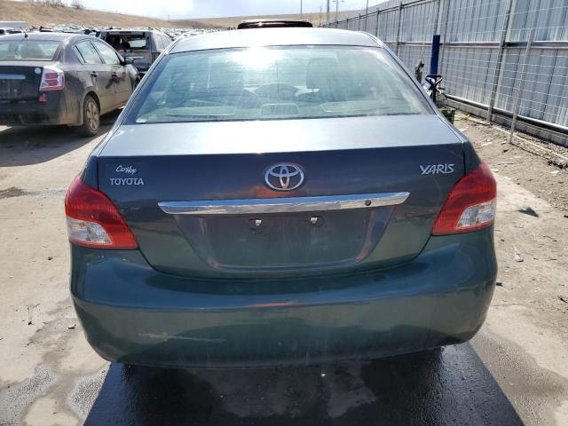 JTDBT923581230134 - 2008 TOYOTA YARIS GRAY photo 6