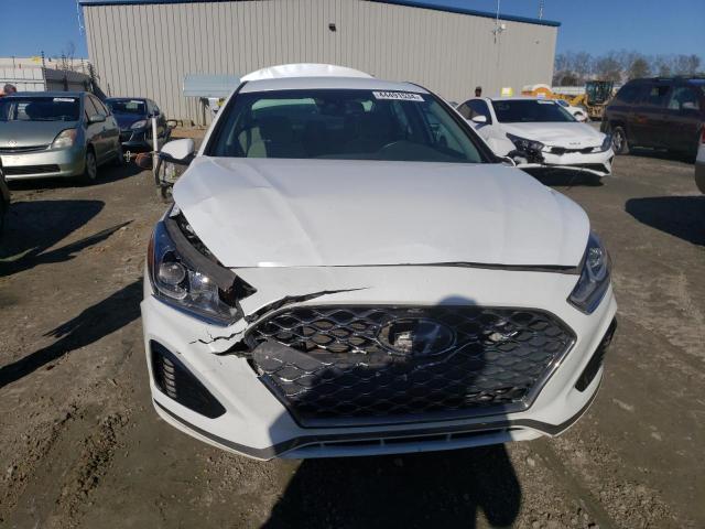 5NPE34AF8KH768600 - 2019 HYUNDAI SONATA LIMITED WHITE photo 5