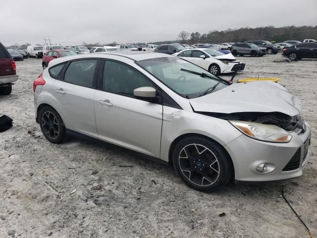 1FAHP3K26CL408266 - 2012 FORD FOCUS SE SILVER photo 4