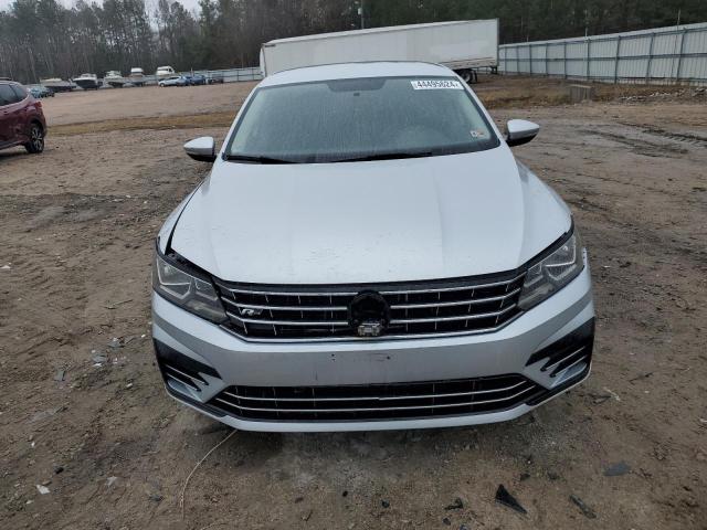 1VWDT7A31HC042145 - 2017 VOLKSWAGEN PASSAT R-LINE Silber Foto 5