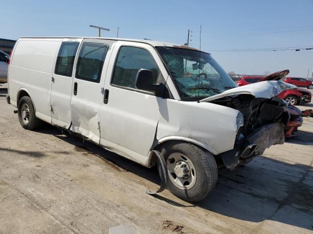 1GCHG39U171240815 - 2007 CHEVROLET EXPRESS G3 WHITE photo 4