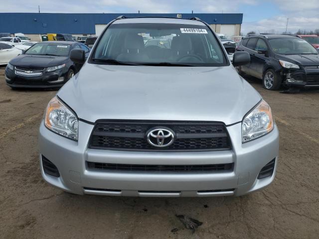 2T3BF4DV7CW256432 - 2012 TOYOTA RAV4 SILVER photo 5