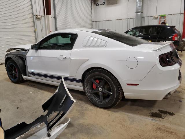 1ZVBP8AM2E5220560 - 2014 FORD MUSTANG WHITE photo 2