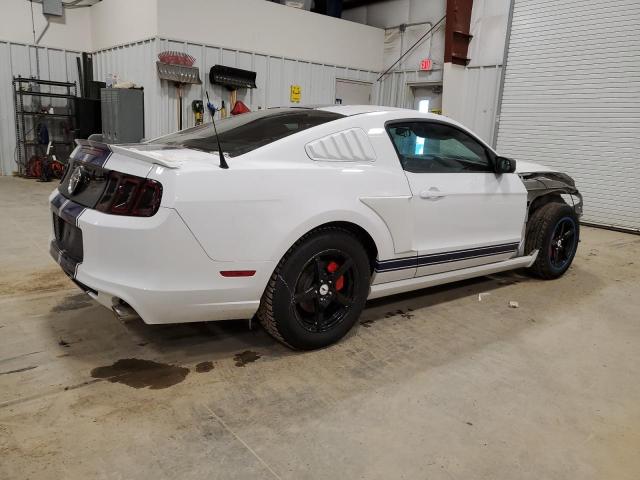 1ZVBP8AM2E5220560 - 2014 FORD MUSTANG WHITE photo 3