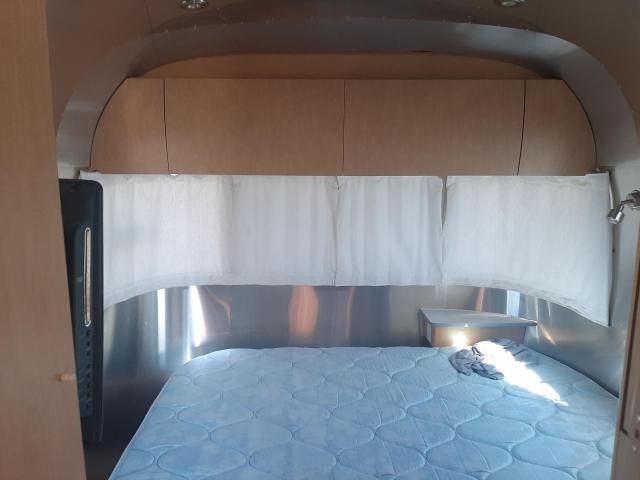 1STK9AG229J523623 - 2009 AIRS TRAVELTRAI 银色 照片 5