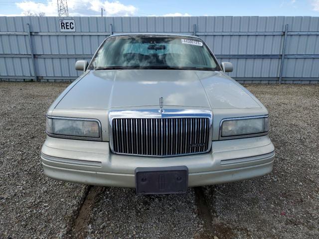 1LNLM81W6VY684799 - 1997 LINCOLN TOWN CAR EXECUTIVE TAN photo 5