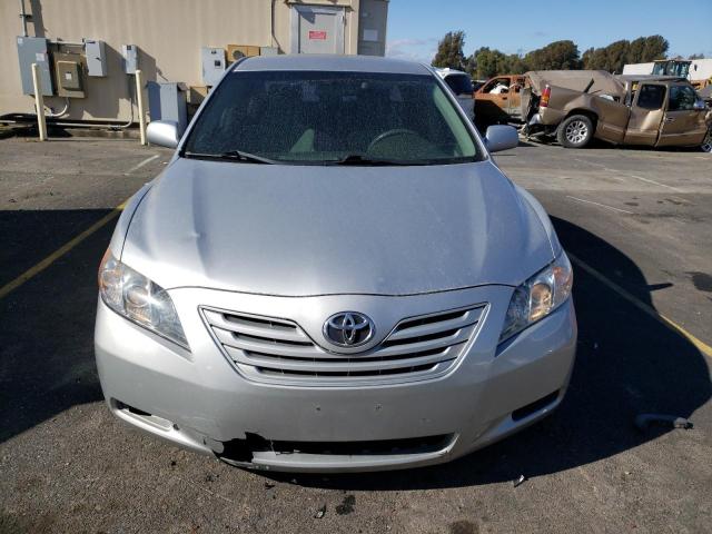 4T1BE46K17U140695 - 2007 TOYOTA CAMRY CE SILVER photo 5