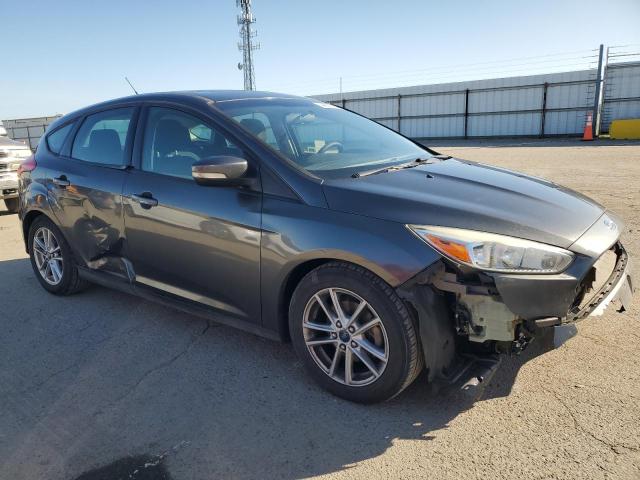 1FADP3K22FL328837 - 2015 FORD FOCUS SE GRAY photo 4