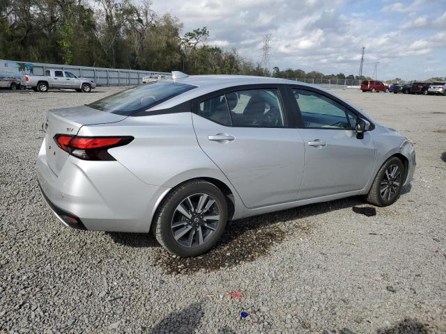 3N1CN8EV0ML827722 - 2021 NISSAN VERSA SV SILVER photo 3