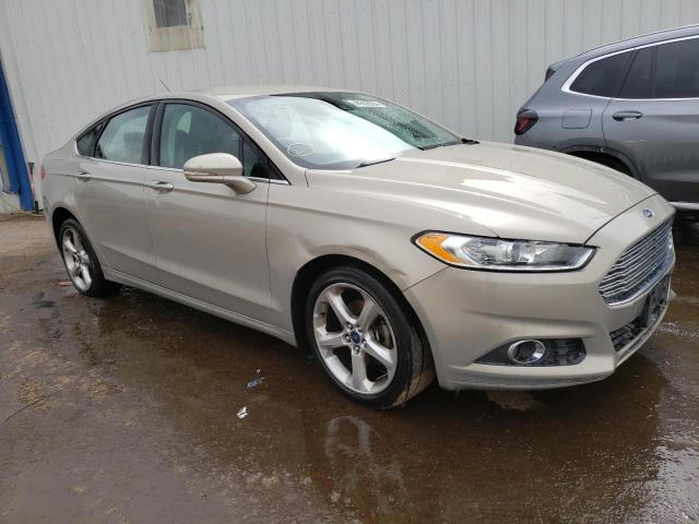 3FA6P0T94GR203117 - 2016 FORD FUSION SE GOLD photo 4