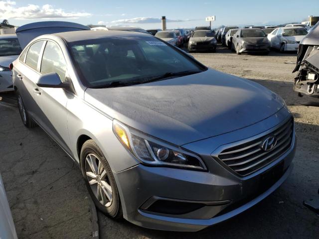 5NPE24AF5HH577437 - 2017 HYUNDAI SONATA SE SILVER photo 4