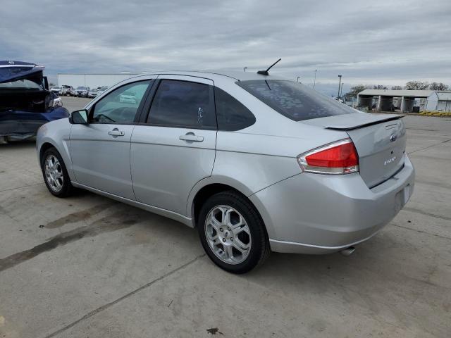 1FAHP36N69W200321 - 2009 FORD FOCUS SES SILVER photo 2